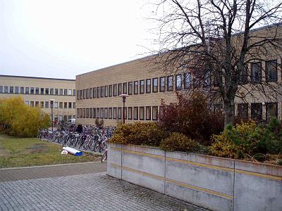 Julkisivu
